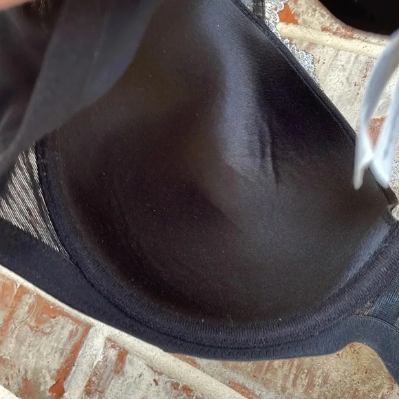 Apostrophe Black Embroidered Lace Trimmed Underwire Bra - Picture 7 of 11